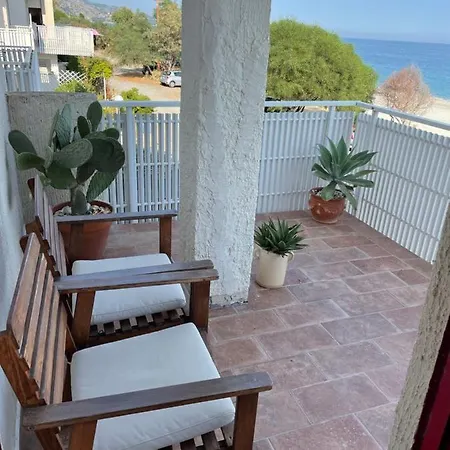 דירה The Greek' House בובה מרינה